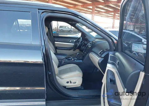 2016 Ford Explorer Xlt z USA, uszkodzony, nr VIN 1FM5K7D83GGB06450